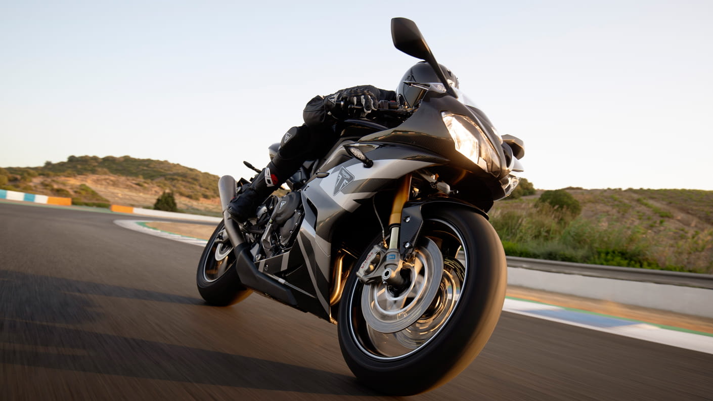 Triumph daytona outlet 765 r